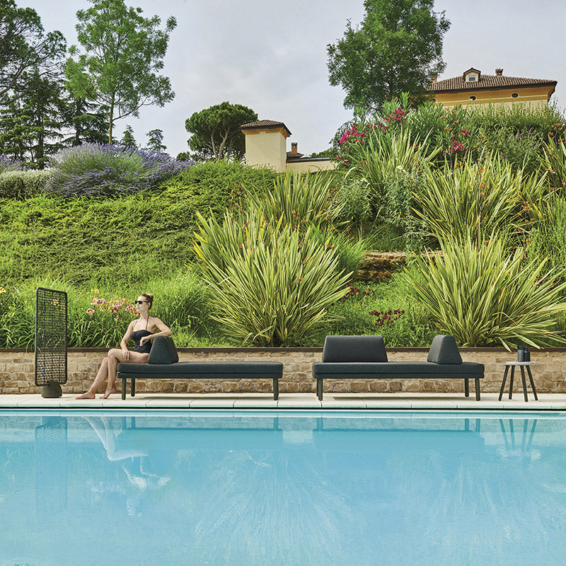 Design black outdoor seatings-best black outside seatings malta