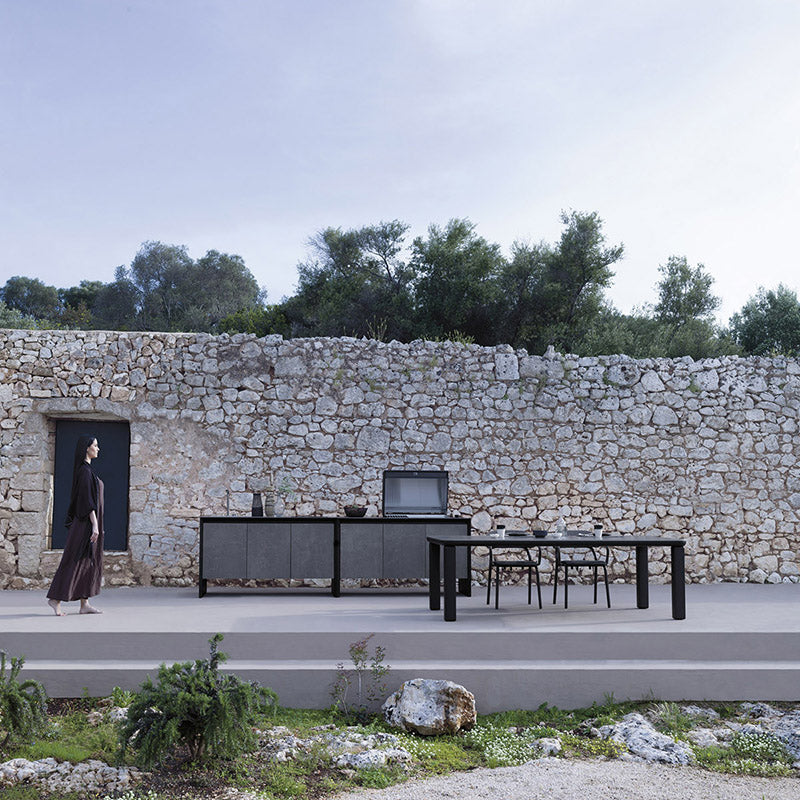 Patio black steel table-standing black steel table malta