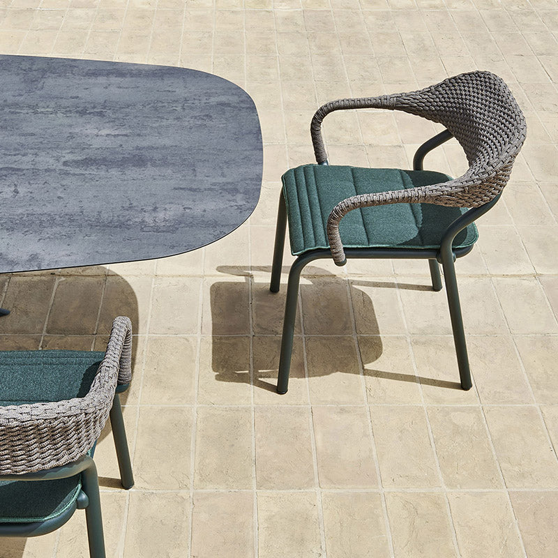Standing outdoor armchairs-comfortable standing armchairs malta